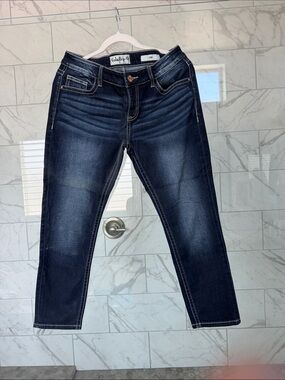 Daytrip Dark Blue crop Jeans - Women's